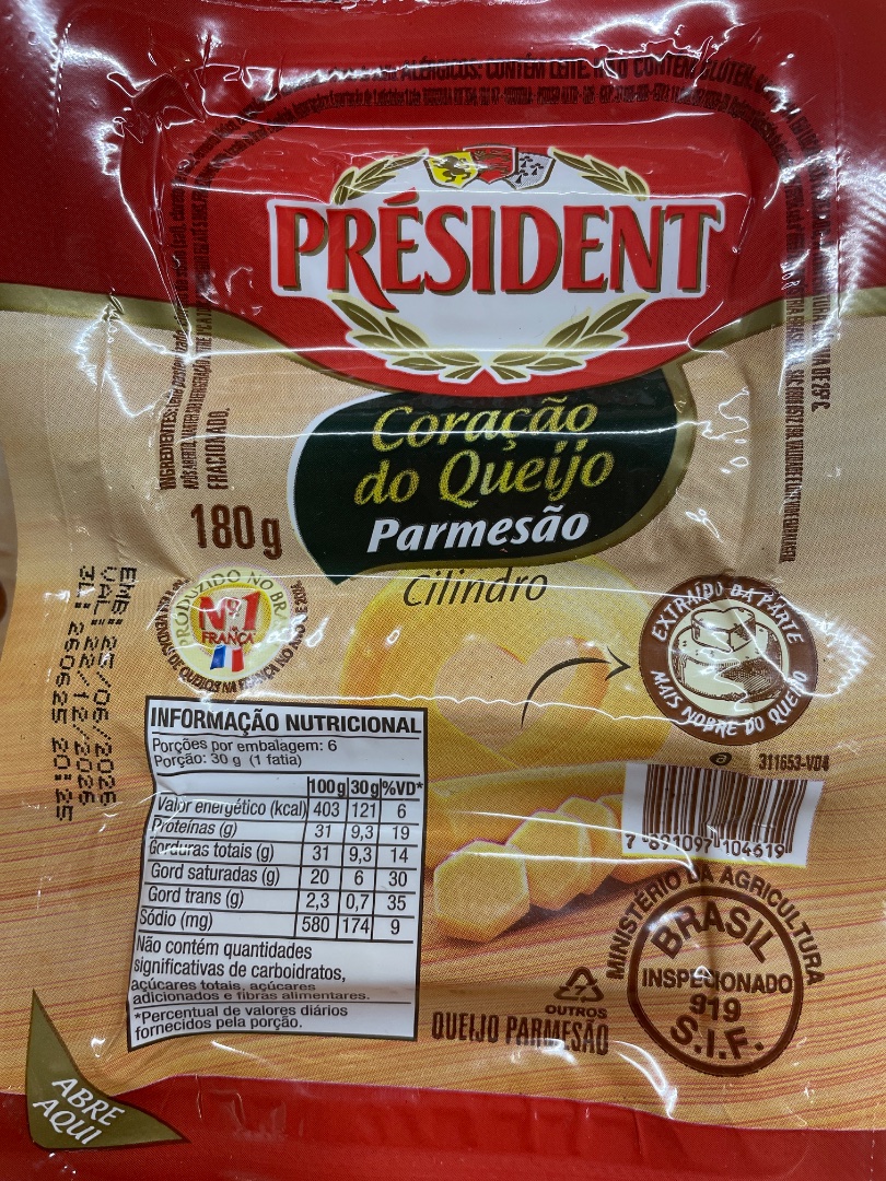 Queijo Parmesão Cilindro Président Coração do Queijo