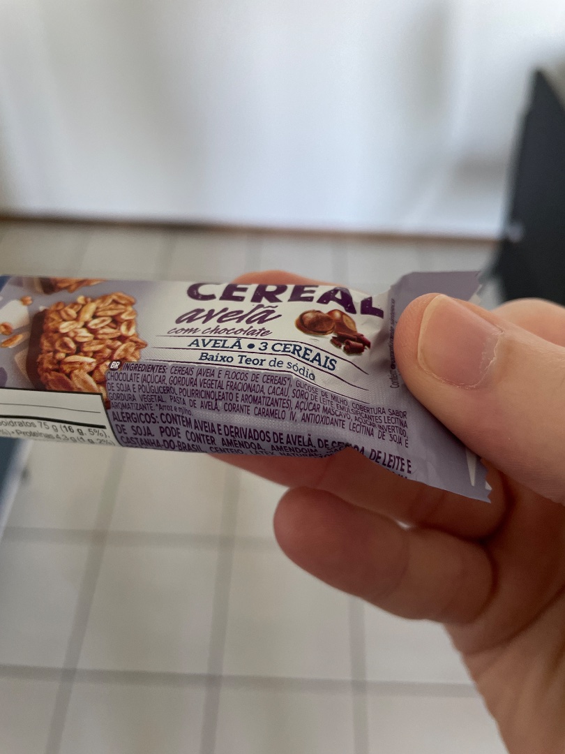 Barra de Cereal Avelã com Chocolate